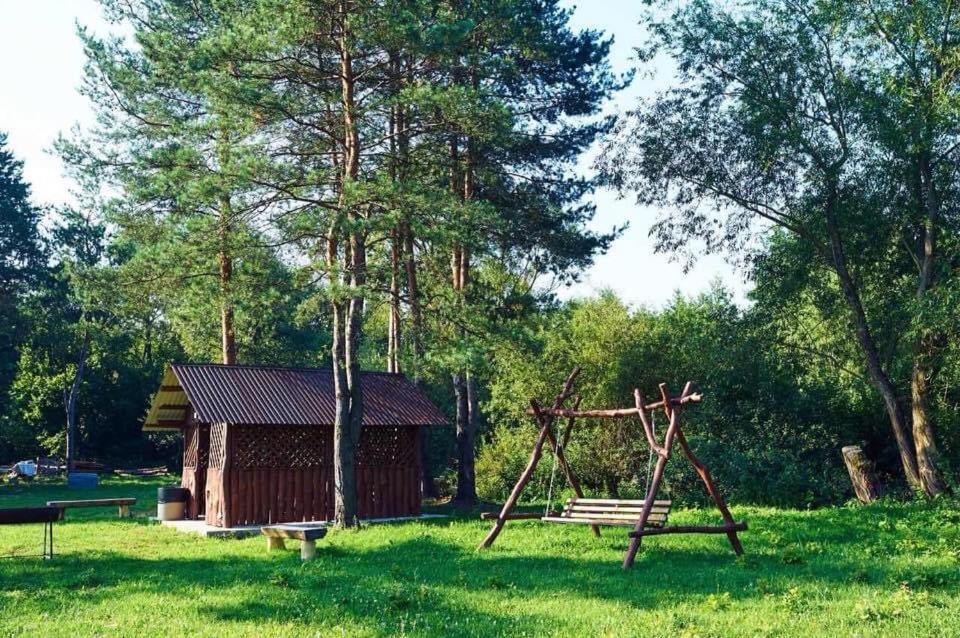 Sytikland Hotel Yavoriv  Buitenkant foto